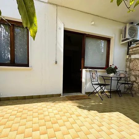 Limoncello شقة